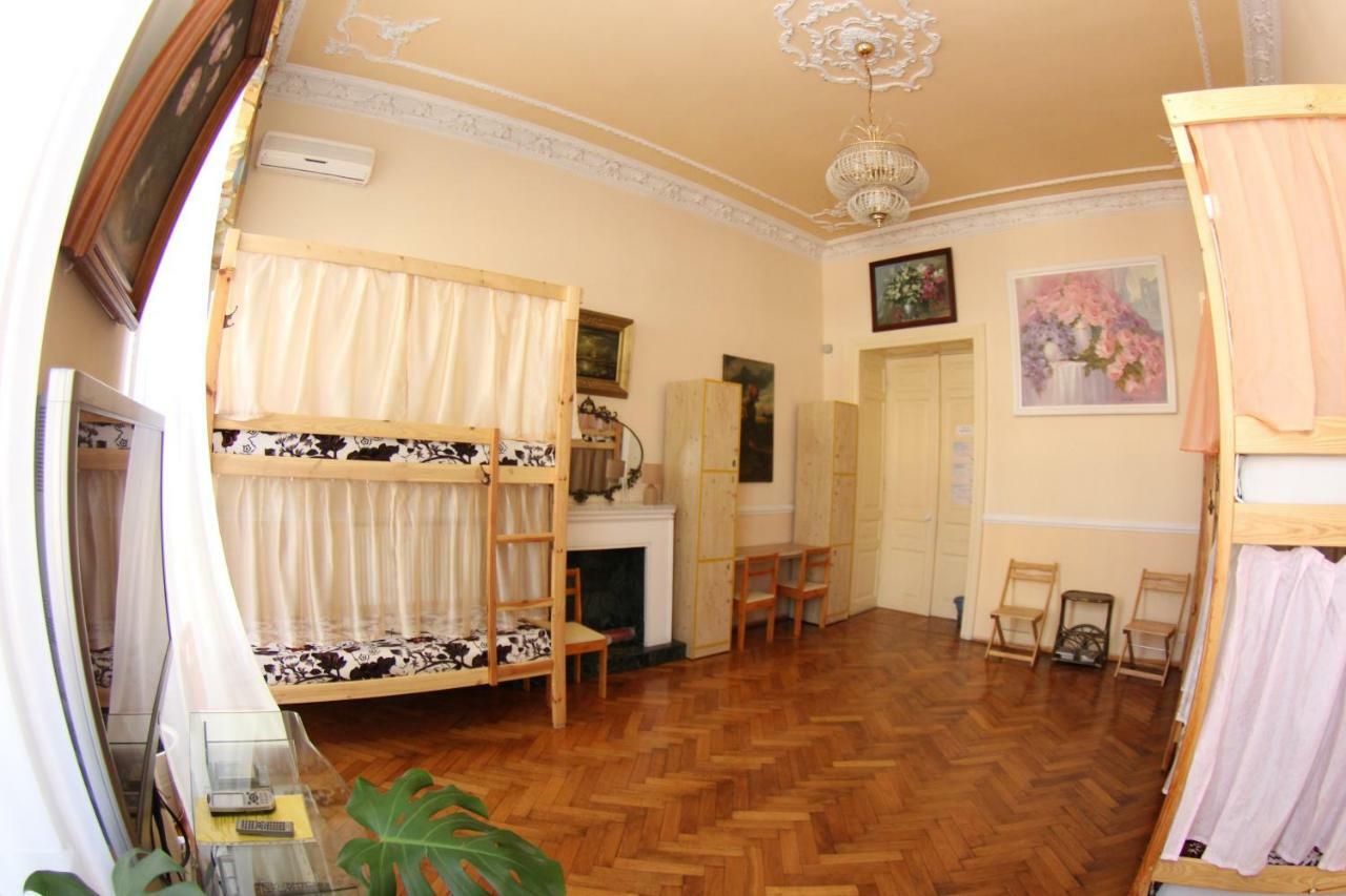 Orpheus Hostel And Apartments Οδησσός Εξωτερικό φωτογραφία